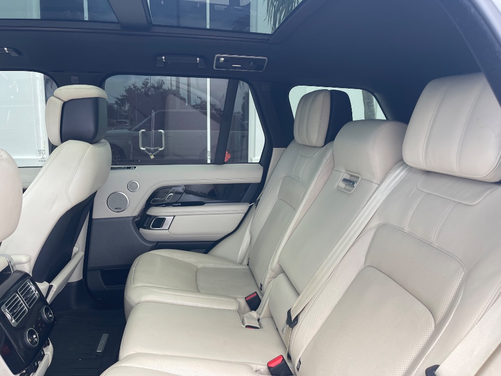 2018 Land Rover Range Rover Supercharged - Photo 22