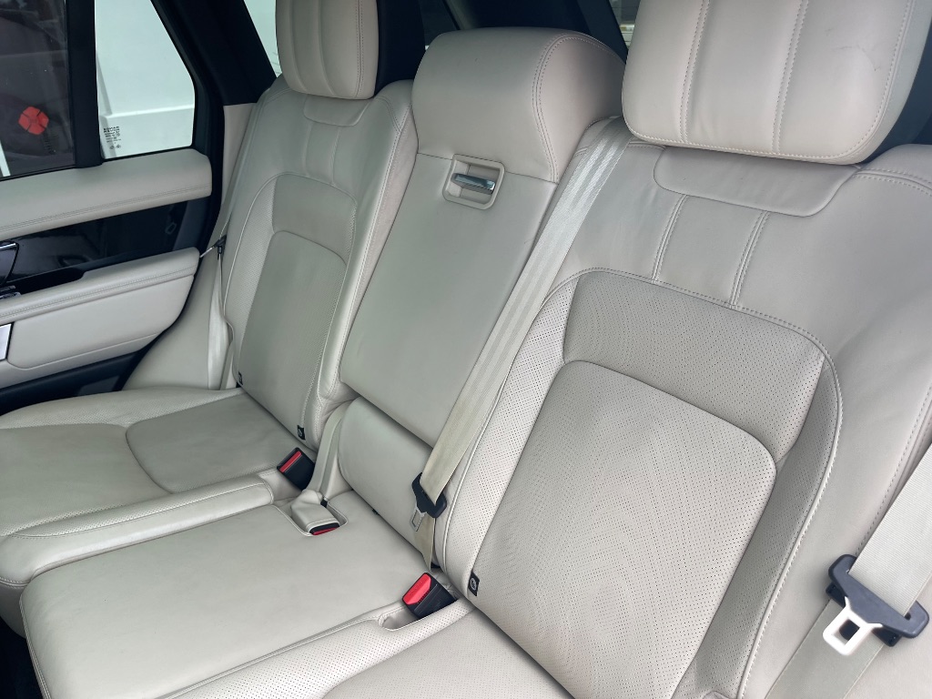 2018 Land Rover Range Rover Supercharged - Photo 23